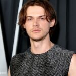 Christopher Briney Height